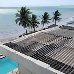 Vista Do Mar E Na Areia Da Praia Do Caribessa